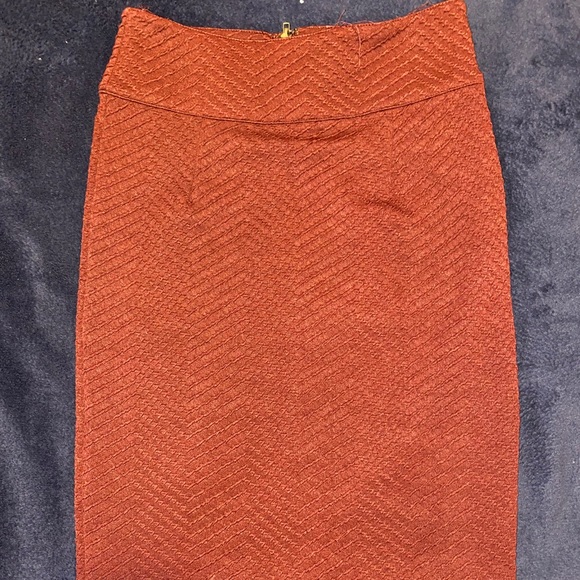 Forever 21 Midi Skirt - Picture 2 of 4